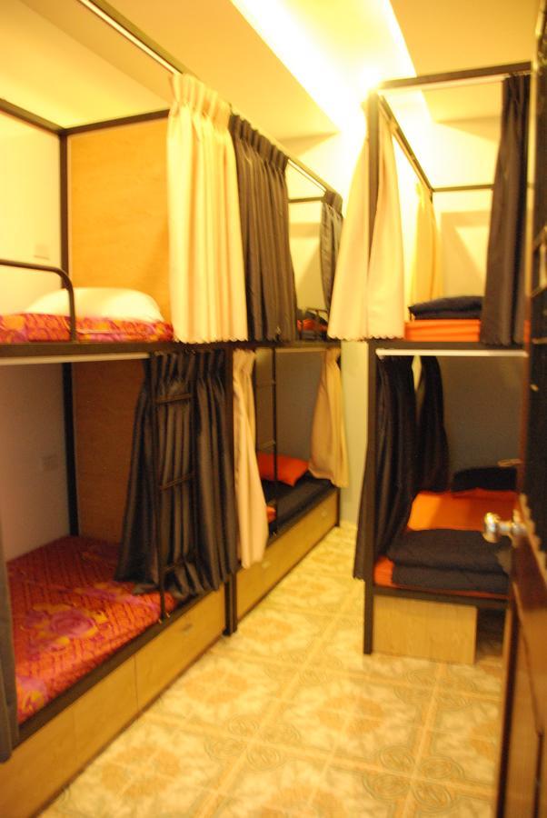 Winna Airport Hostel Дананг Екстер'єр фото