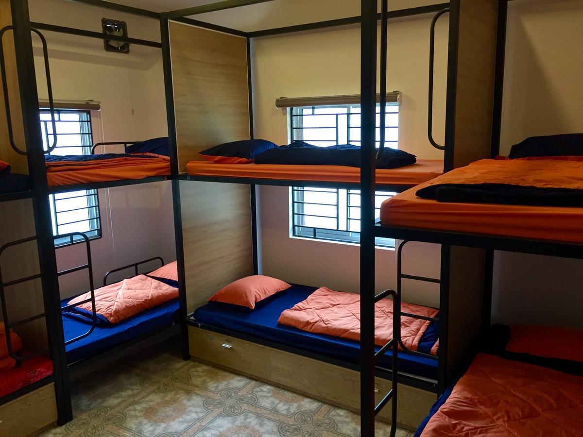 Winna Airport Hostel Дананг Екстер'єр фото